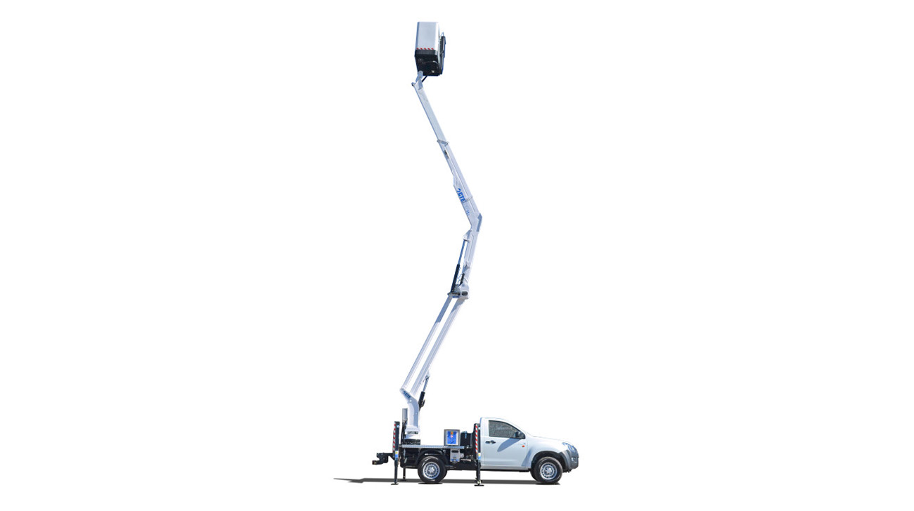 PIATTAFORMA AUTOCARRATA AEREA MODELLO ISUZU/CTE ZED 15.2.